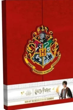 Mon kit de décoration de chambre Harry Potter. Avec 1 poster géant, 1 sticker géant à assembler, 3 cadres photo, 2 messages de porte et 15 photos, Wizarding World